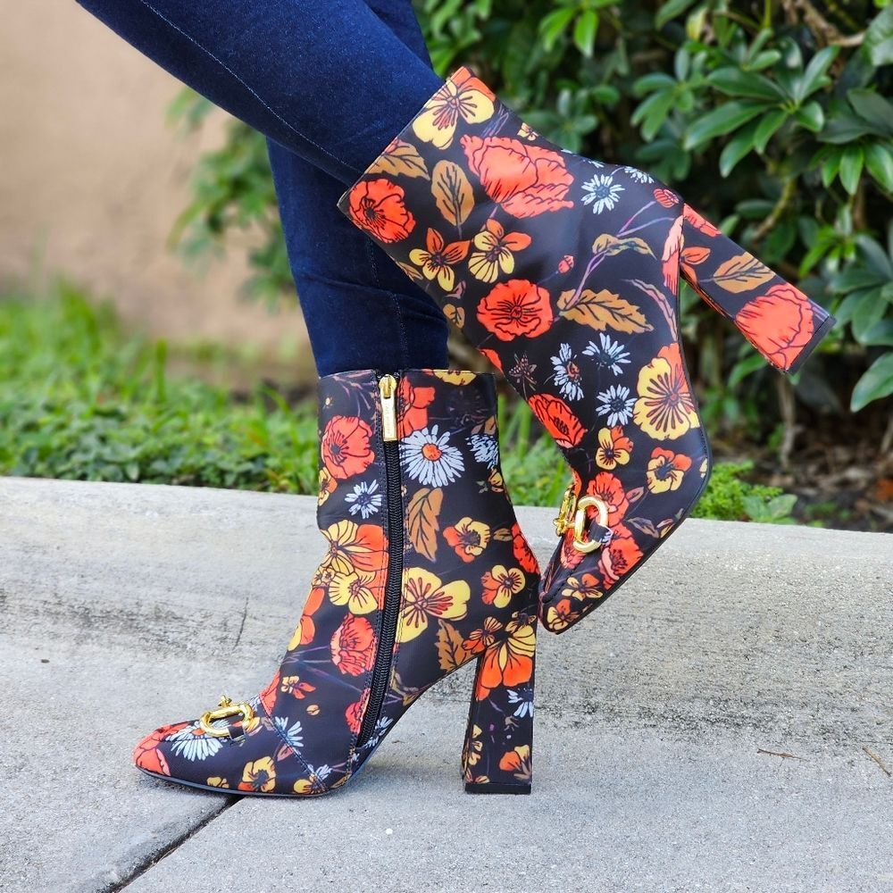 Floral Print Ankle Booties - Picture 2 of 6